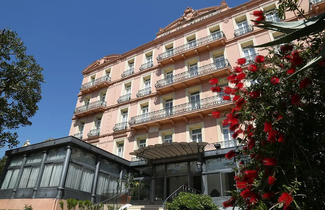 Grand Hotel Des Ambassadeurs-1